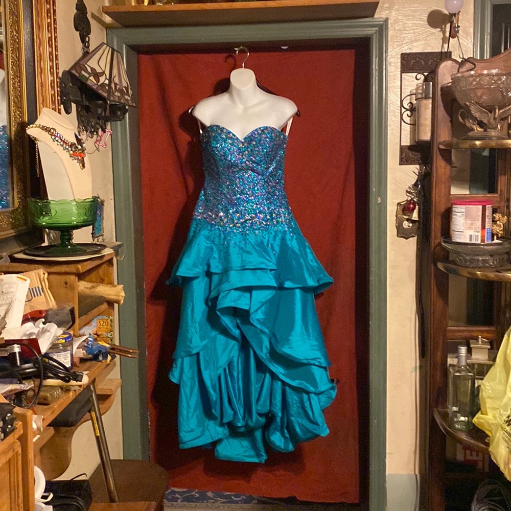 Studio 17 Prom Formal Dress Aquamarine Blue w blue purple & gold sequins size 10